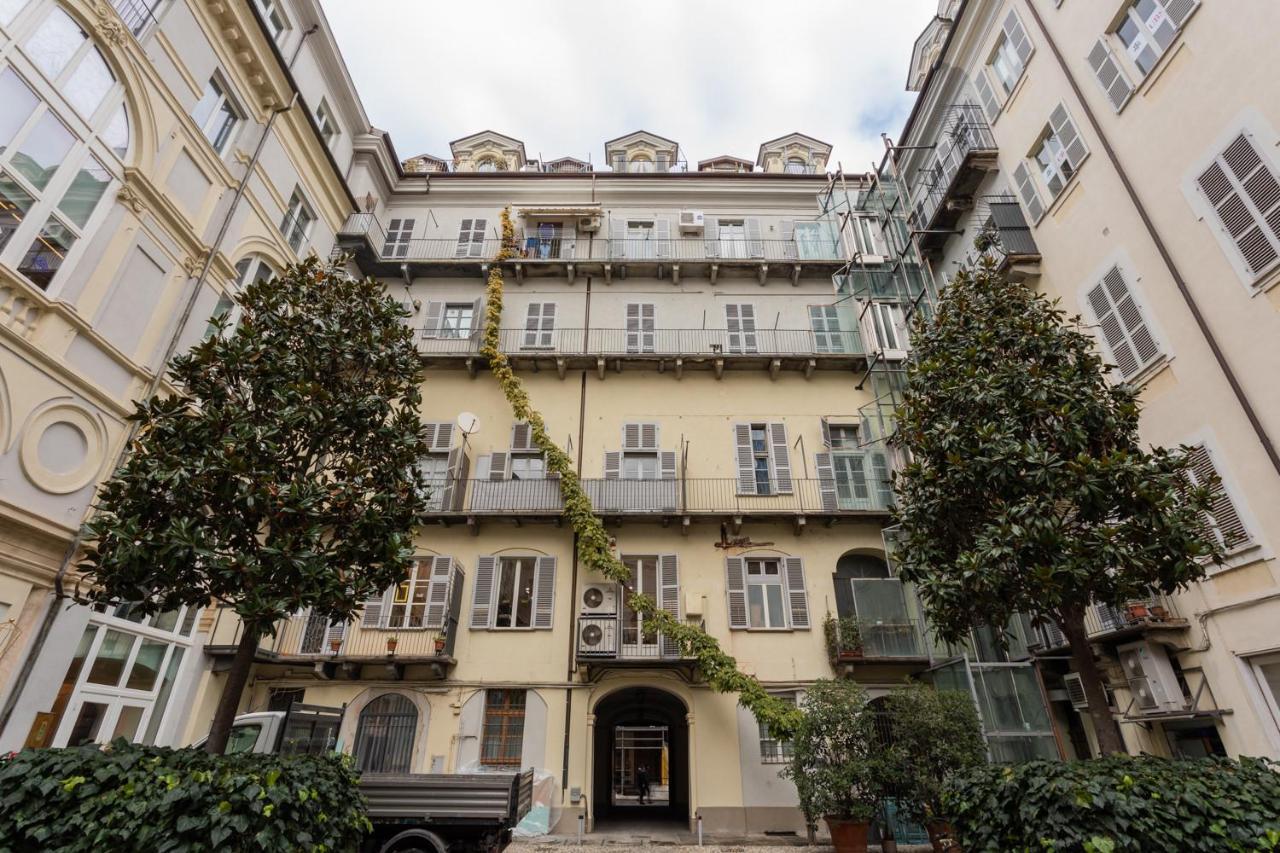 The Roof House Near Piazza San Carlo By Wonderful Italy Lägenhet Turin Exteriör bild