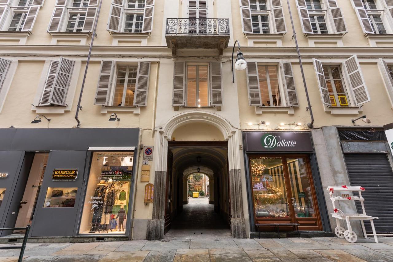 The Roof House Near Piazza San Carlo By Wonderful Italy Lägenhet Turin Exteriör bild